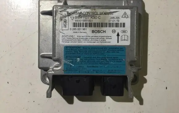 Mazda 3 I Airbag control unit/module 0285001961 6B0019951601