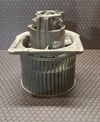 Opel Astra G Heater fan/blower 653730M