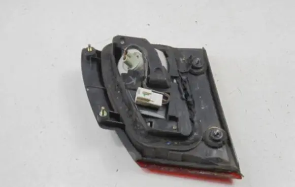 Nissan Almera Tino Rear/tail lights