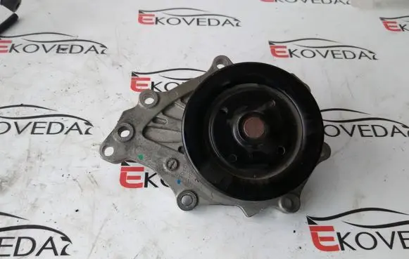 Toyota Verso Water pump 3J21Y030