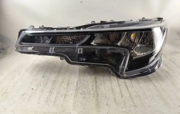 Toyota Corolla E210 E21 Headlight/headlamp 8115002S60 9015418