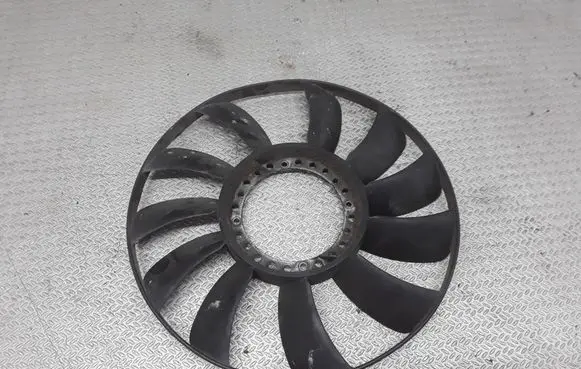 Volkswagen PASSAT B5.5 Fan impeller 058121301B
