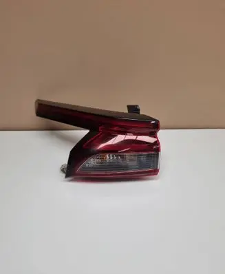Nissan Qashqai J12 Rear/tail lights E402S1 2915902 2208D02F