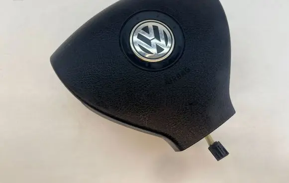Volkswagen PASSAT B6 Steering wheel airbag 3C0880201T
