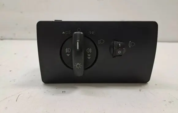 Ford Mondeo Mk III Light switch 1S7T13A024BB 04052711