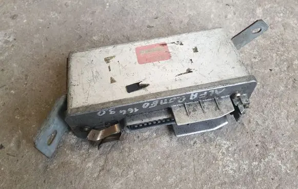 Alfa Romeo 164 ABS control unit/module 0265100051