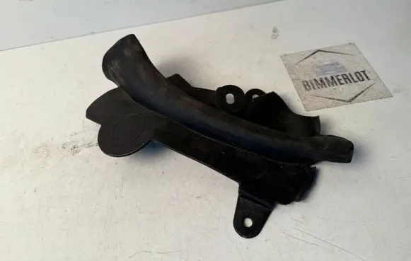 BMW 7 G11 G12 Engine compartment rubber 7347395