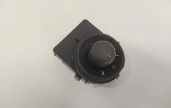 Opel Astra J Wing mirror switch