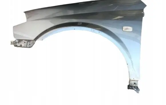 Nissan Primera Fender