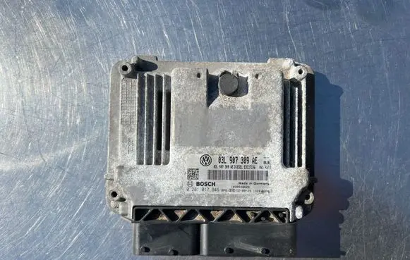 Volkswagen PASSAT B7 Engine control unit/module 03L907309AE 1039S48626