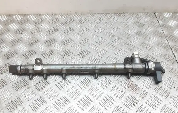 Mercedes-Benz C W203 Fuel main line pipe A6460701195