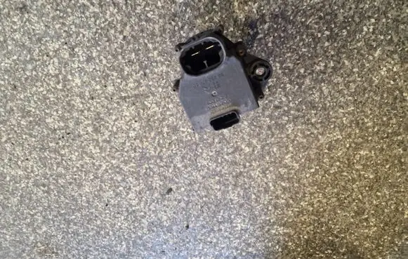 Coolant fan relay
