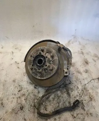 Hyundai Galloper Front wheel hub