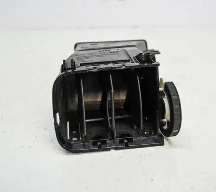Skoda Fabia Mk2 (5J) Dashboard air vent grill cover trim 5J0820951