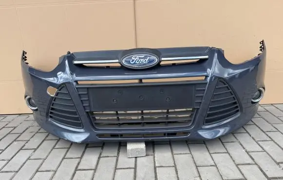 Ford Focus Front bumper BM5117757A