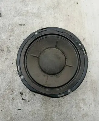 Seat Alhambra (Mk1) Front door speaker
