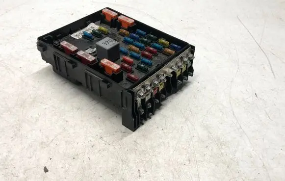 Volkswagen PASSAT B6 Fuse module 3C0937125 63592777