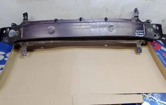 Toyota Urban Cruiser (XP110) Front bumper support beam 