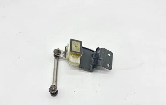 Maserati Ghibli Air suspension front height level sensor 89077263