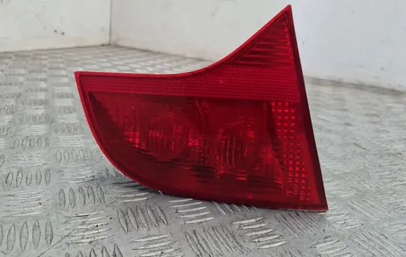 Audi A4 S4 B7 8E 8H Tailgate rear/tail lights