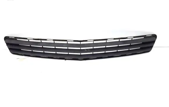 Mercedes-Benz C W204 Front bumper lower grill A2048850023