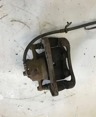 Toyota Auris E180 Front brake caliper 4773042091