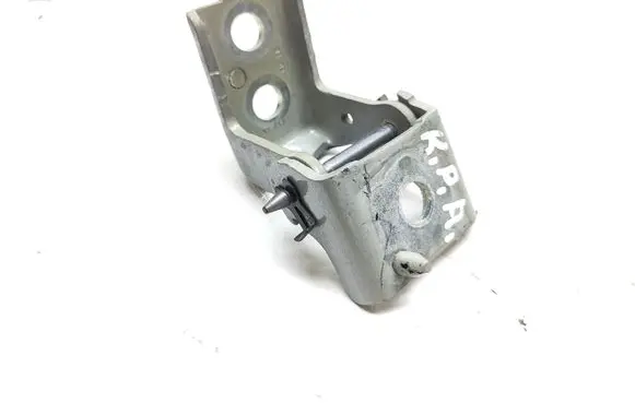 Peugeot 3008 II Front door lower hinge 