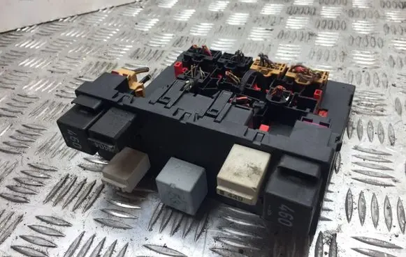 Volkswagen PASSAT B6 Comfort/convenience module 3C0937049H 8197