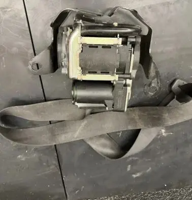 BMW 4 F32 F33 Front seatbelt 6229067