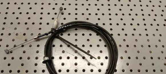 Toyota RAV 4 (XA30) Engine bonnet/hood lock release cable 