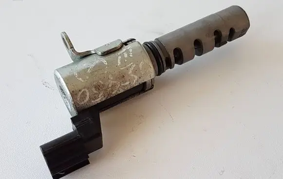 Lexus GS 300 350 430 450H Camshaft vanos timing valve 1533031020 15330310200700 15330