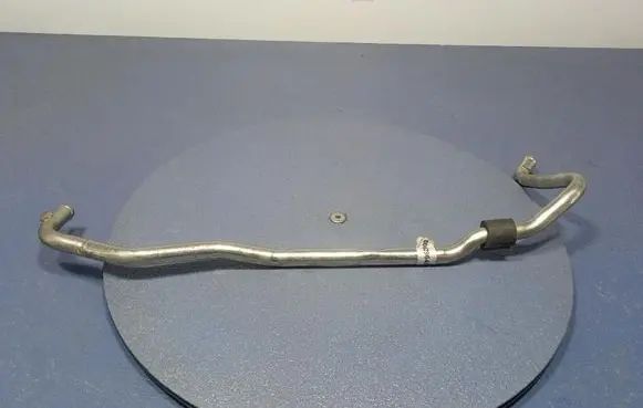 Engine coolant pipe/hose