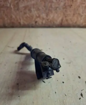 Volvo V50 Headlight washer spray nozzle 1307030347 30661085
