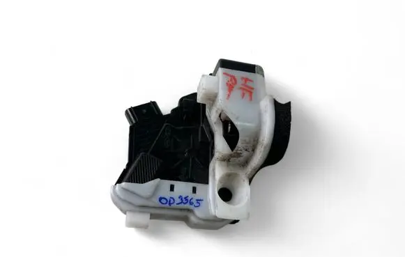 Hyundai i20 (GB IB) Front door lock 81320C8040