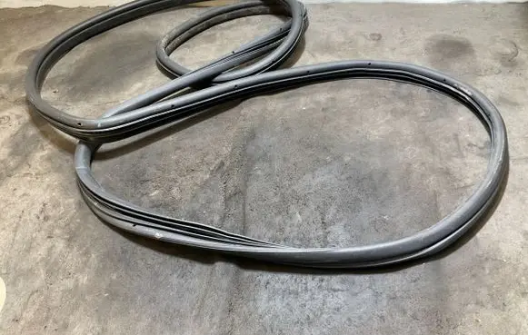 Citroen Jumper Front door rubber seal CSAB249