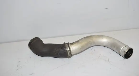 BMW 5 E39 Intercooler hose/pipe 2249669