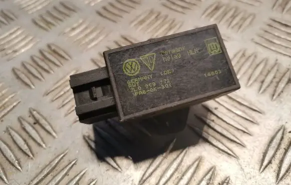 Porsche Cayenne (9PA) Seat heating relay 7L0959772