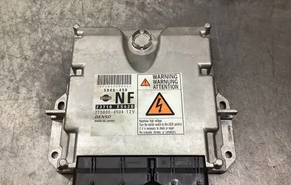 Nissan X-Trail T30 Engine control unit/module 5800450 2758004504 23710ES62B