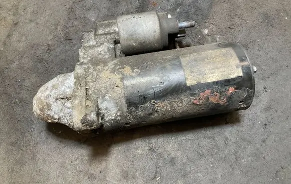 Mercedes-Benz Sprinter W906 Starter motor 0390850861 20140301 4300