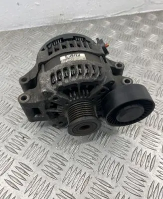 BMW 3 E90 E91 Generator/alternator 7550468