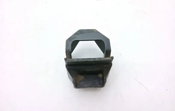 BMW 3 E90 E91 Radiator mount bracket 7524956