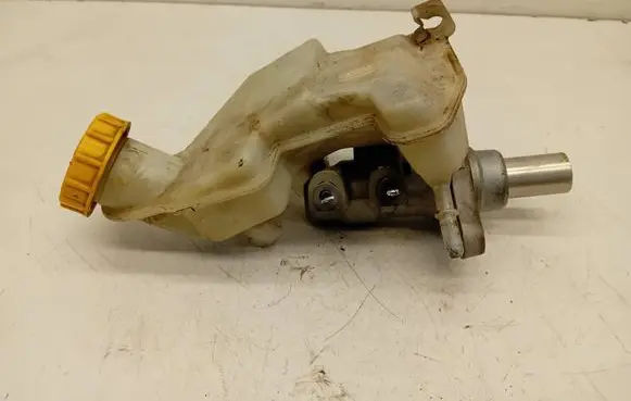 Ford Fiesta Master brake cylinder