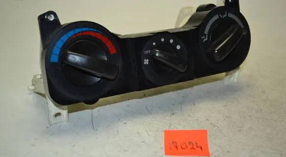 Mitsubishi Galant Climate control unit CAAWTA