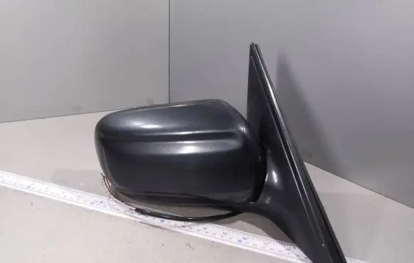 Mazda 626 Front door electric wing mirror E13010142 E13020142