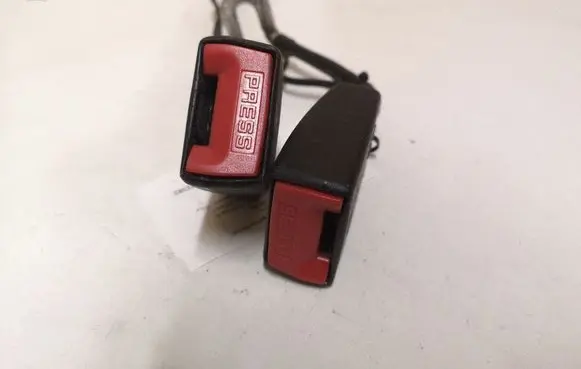 Citroen C5 Rear seatbelt buckle 33052811 96480895XX