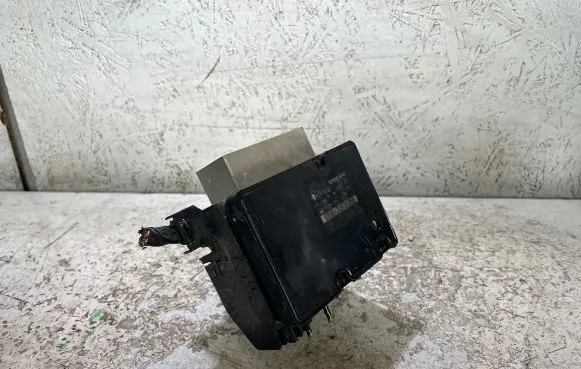 Volvo V70 ABS Pump 8619968 10092504023 5WK84000