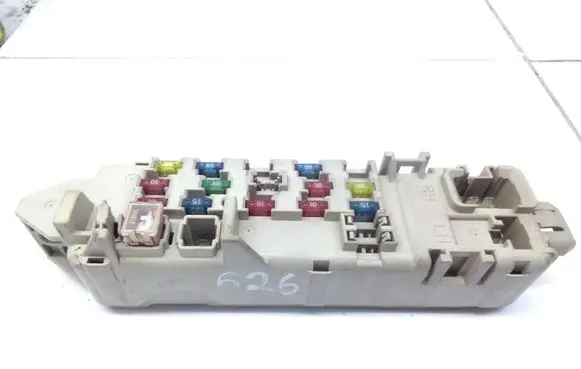 Mazda 626 Fuse module