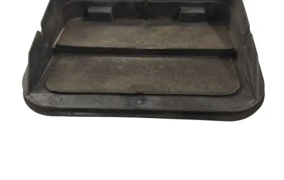 Tesla Model S Quarter panel pressure vent B280B62