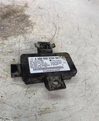 Mercedes-Benz CLA C117 X117 W117 Tire pressure control unit A0009003704