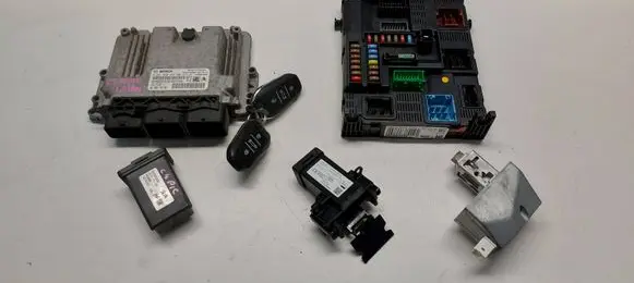Citroen C4 II Picasso Engine ECU kit and lock set 9808016480 9804067480 9806066880